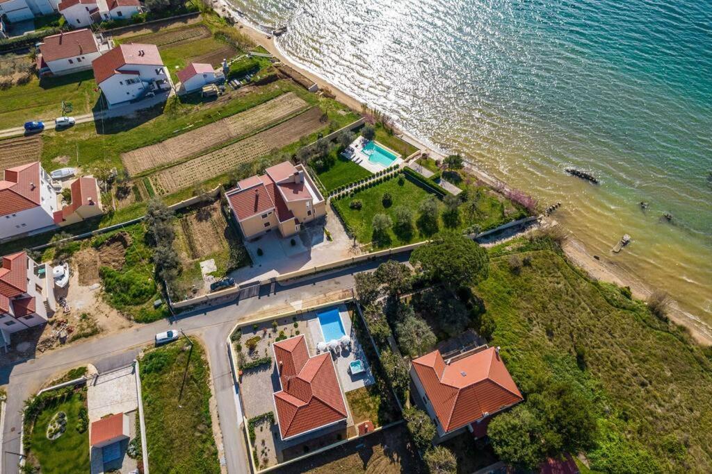 Villa Mattina, With Heated Pool And Jacuzzi Privlaka  Exterior photo