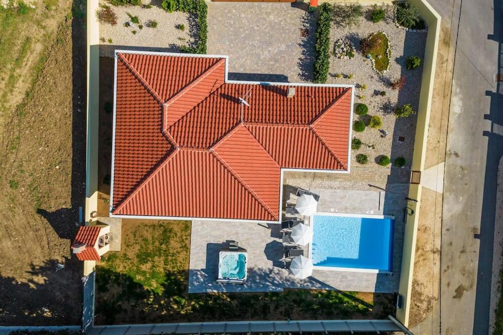 Villa Mattina, With Heated Pool And Jacuzzi Privlaka  Exterior photo