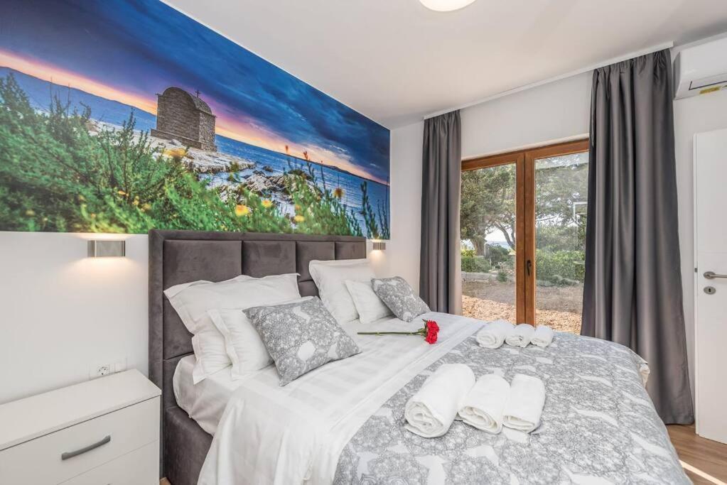 Villa Mattina, With Heated Pool And Jacuzzi Privlaka  Exterior photo