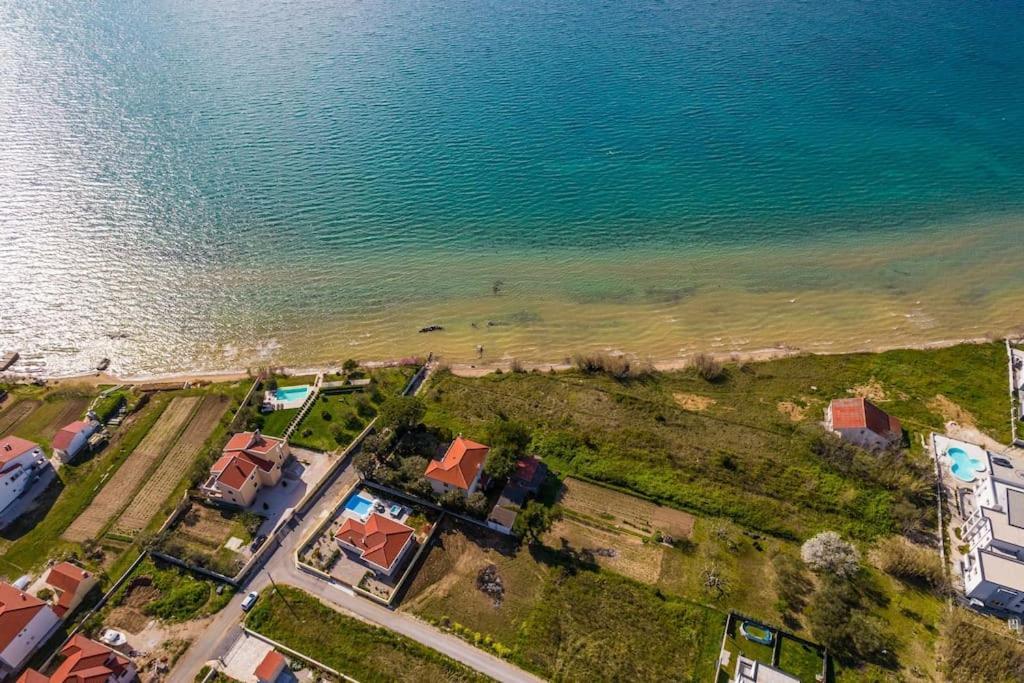 Villa Mattina, With Heated Pool And Jacuzzi Privlaka  Exterior photo