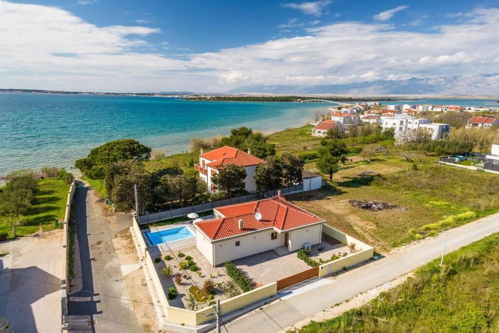Villa Mattina, With Heated Pool And Jacuzzi Privlaka  Exterior photo
